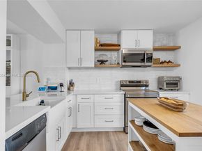 10080 SW 77th Ct, Miami FL 33156