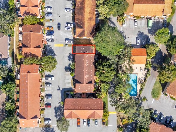 10080 SW 77th Ct, Miami FL 33156