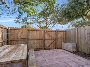 10080 SW 77th Ct, Miami FL 33156