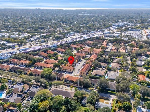 10080 SW 77th Ct, Miami FL 33156