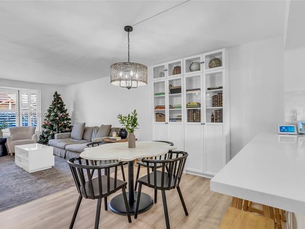 10080 SW 77th Ct, Miami FL 33156