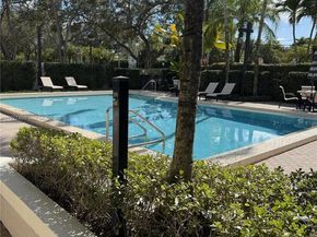 9001 SW 94th St 208, Miami FL 33176