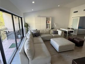 9001 SW 94th St 208, Miami FL 33176