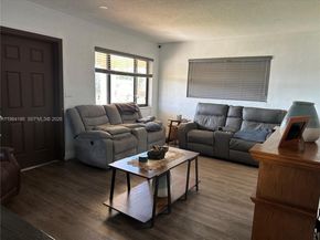 991 E 47th St, Hialeah FL 33013