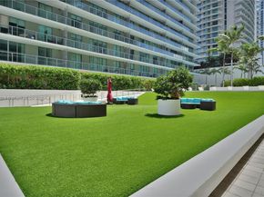 1111 SW 1st Ave 2823N, Miami FL 33130