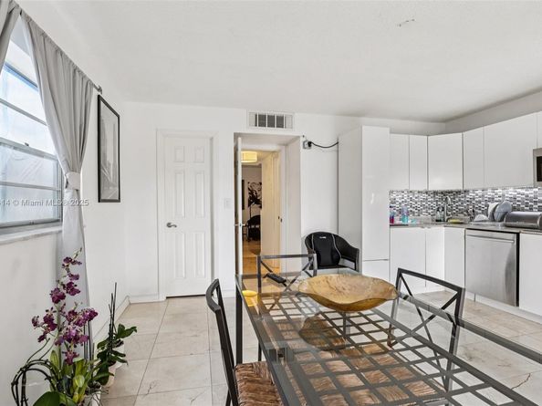 4011 N Meridian Ave 21, Miami Beach FL 33140