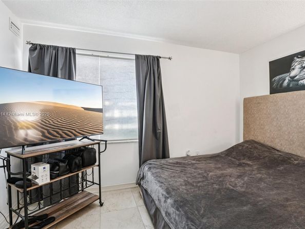 4011 N Meridian Ave 21, Miami Beach FL 33140