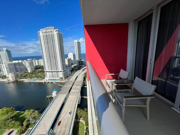 2602 E Hallandale Beach Blvd R2810, Hallandale Beach FL 33009