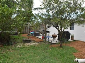 630 NE 165th St, Miami FL 33162