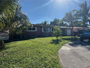 630 NE 165th St, Miami FL 33162