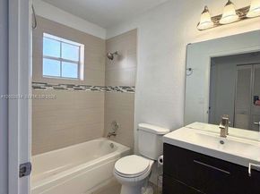 11459 Lakeview Dr 7A, Coral Springs FL 33071