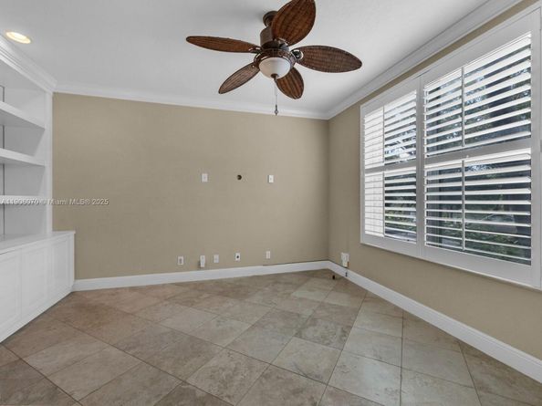 2891 S Greenleaf Cir, Boynton Beach FL 33426