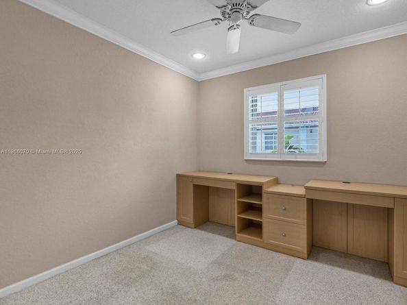 2891 S Greenleaf Cir, Boynton Beach FL 33426