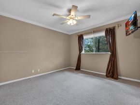 2891 S Greenleaf Cir, Boynton Beach FL 33426