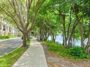 2891 S Greenleaf Cir, Boynton Beach FL 33426