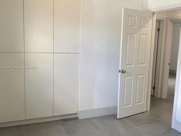 2820 NW 14th Ct, Fort Lauderdale FL 33311