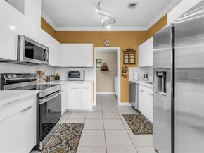 6502 SW 157th Ct, Miami FL 33193