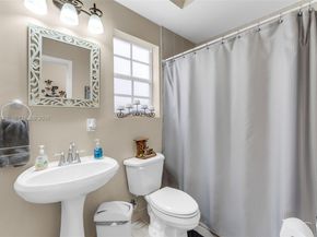 6502 SW 157th Ct, Miami FL 33193