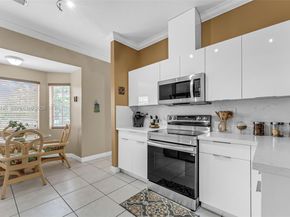 6502 SW 157th Ct, Miami FL 33193