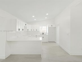2649 Key Largo Ln, Fort Lauderdale FL 33312