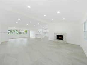 2649 Key Largo Ln, Fort Lauderdale FL 33312