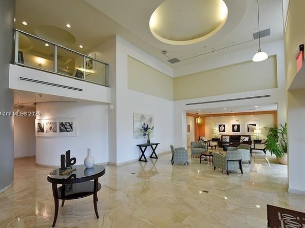 2080 S Ocean Dr 1507, Hallandale Beach FL 33009