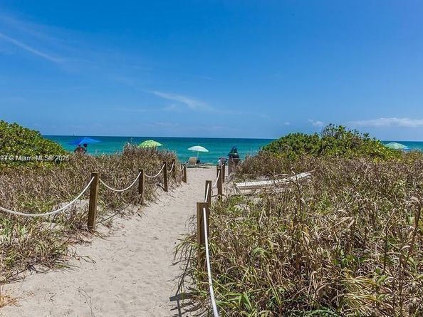 2080 S Ocean Dr 1507, Hallandale Beach FL 33009