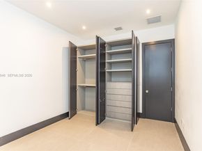 2440 N Shore Ter, Miami Beach FL 33141