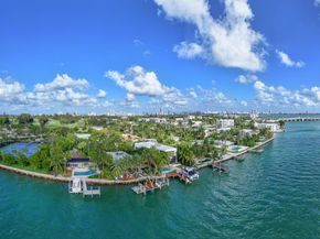 2440 N Shore Ter, Miami Beach FL 33141