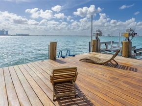 2440 N Shore Ter, Miami Beach FL 33141
