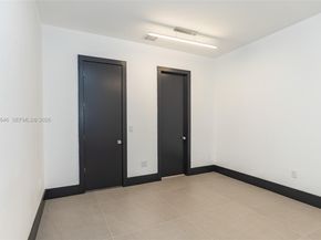 2440 N Shore Ter, Miami Beach FL 33141