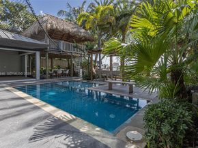 2440 N Shore Ter, Miami Beach FL 33141