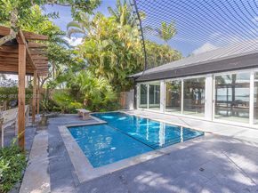 2440 N Shore Ter, Miami Beach FL 33141