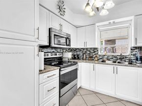 590 W 39th St, Hialeah FL 33012