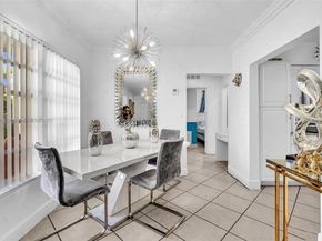 590 W 39th St, Hialeah FL 33012