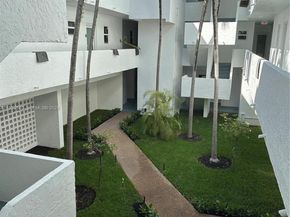 1033 Lenox Ave 309, Miami Beach FL 33139