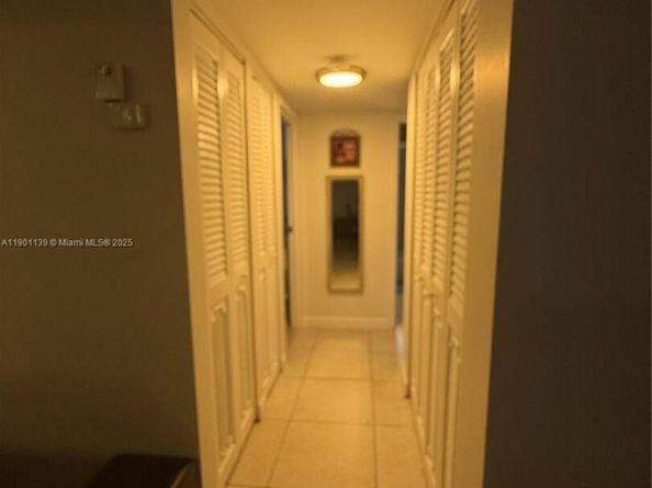 2850 Somerset Dr 202L, Lauderdale Lakes FL 33311