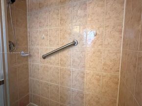 2850 Somerset Dr 202L, Lauderdale Lakes FL 33311