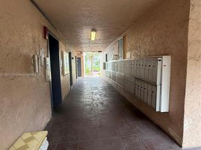 2850 Somerset Dr 202L, Lauderdale Lakes FL 33311