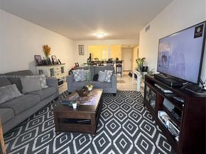 2850 Somerset Dr 202L, Lauderdale Lakes FL 33311