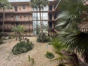 2850 Somerset Dr 202L, Lauderdale Lakes FL 33311