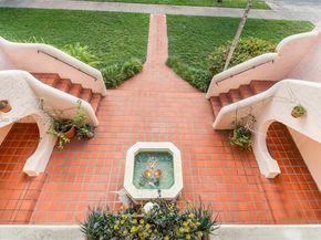 111 Salamanca Ave, Coral Gables FL 33134