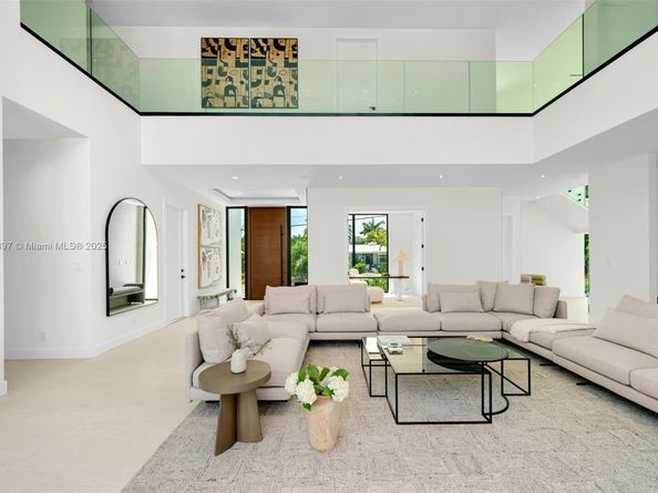 4425 Adams Ave, Miami Beach FL 33140