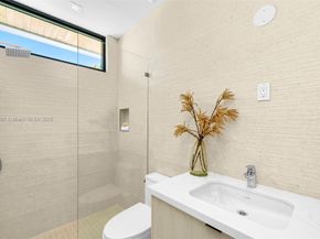 4425 Adams Ave, Miami Beach FL 33140