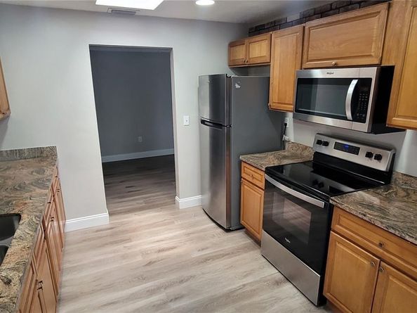 7160 NW 25 Ct, Sunrise FL 33313