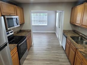 7160 NW 25 Ct, Sunrise FL 33313