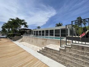 2740 NE 6th St, Pompano Beach FL 33062