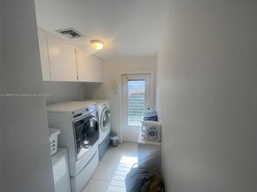 2740 NE 6th St, Pompano Beach FL 33062