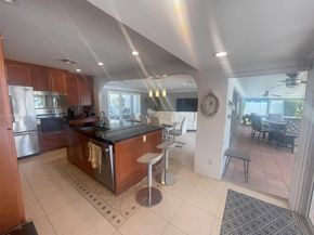 2740 NE 6th St, Pompano Beach FL 33062