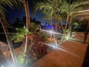 2740 NE 6th St, Pompano Beach FL 33062